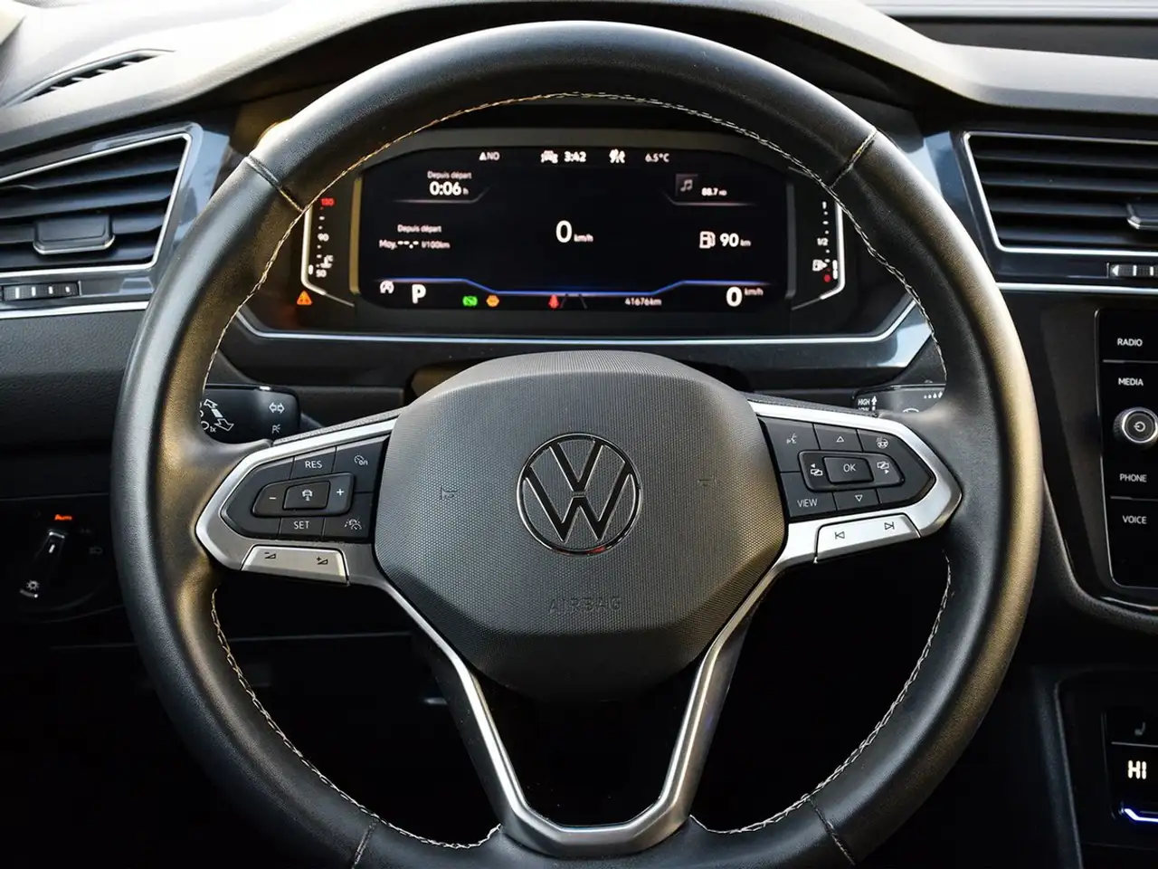 Volkswagen Tiguan снимка Volkswagen Tiguan