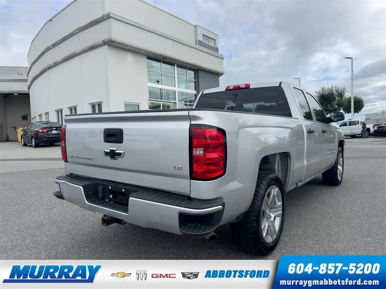 Chevrolet Silverado 1500 снимка Chevrolet Silverado 1500