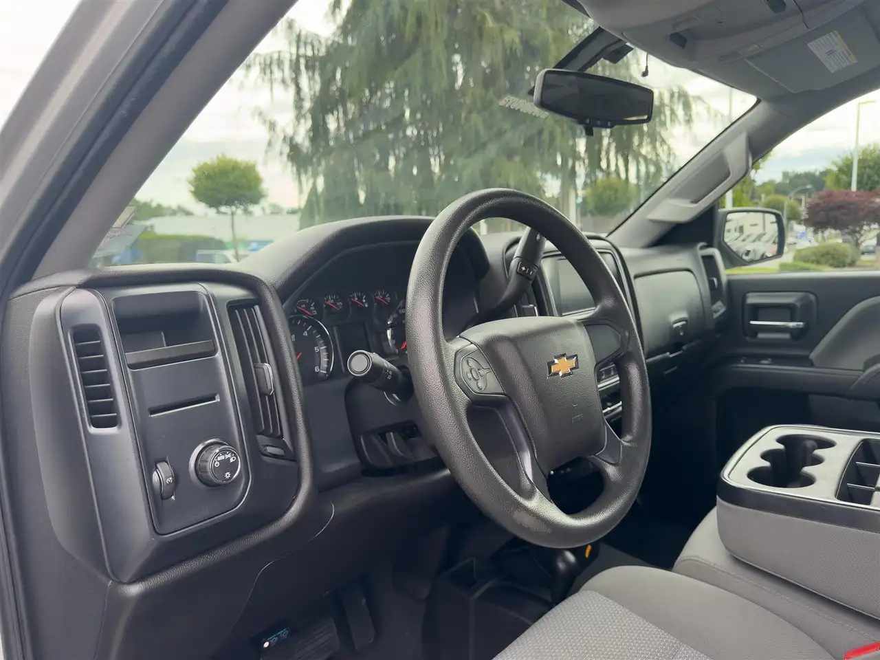 Chevrolet Silverado 1500 снимка Chevrolet Silverado 1500