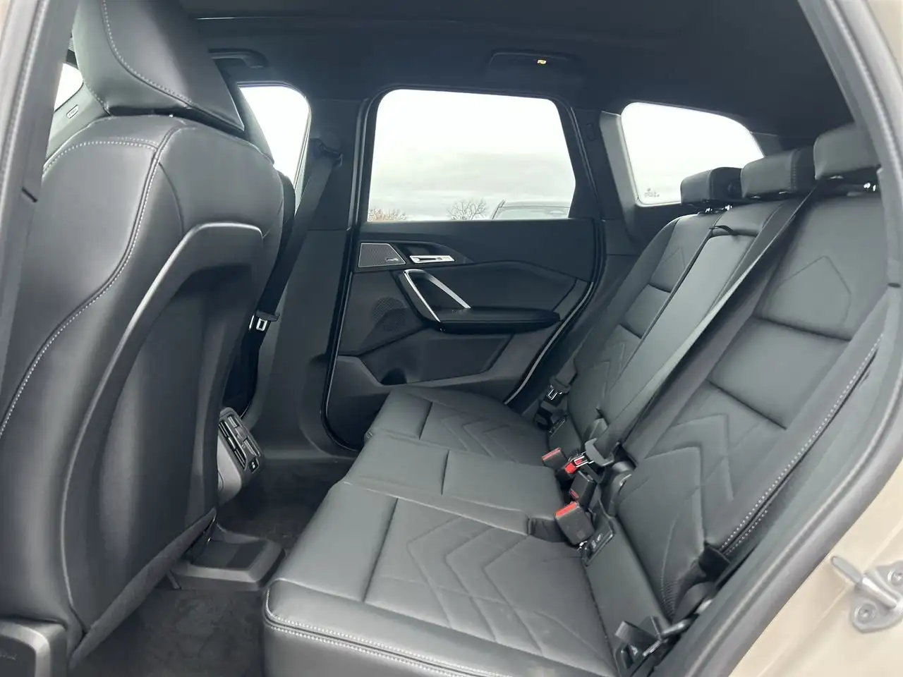 BMW X1 photo BMW X1