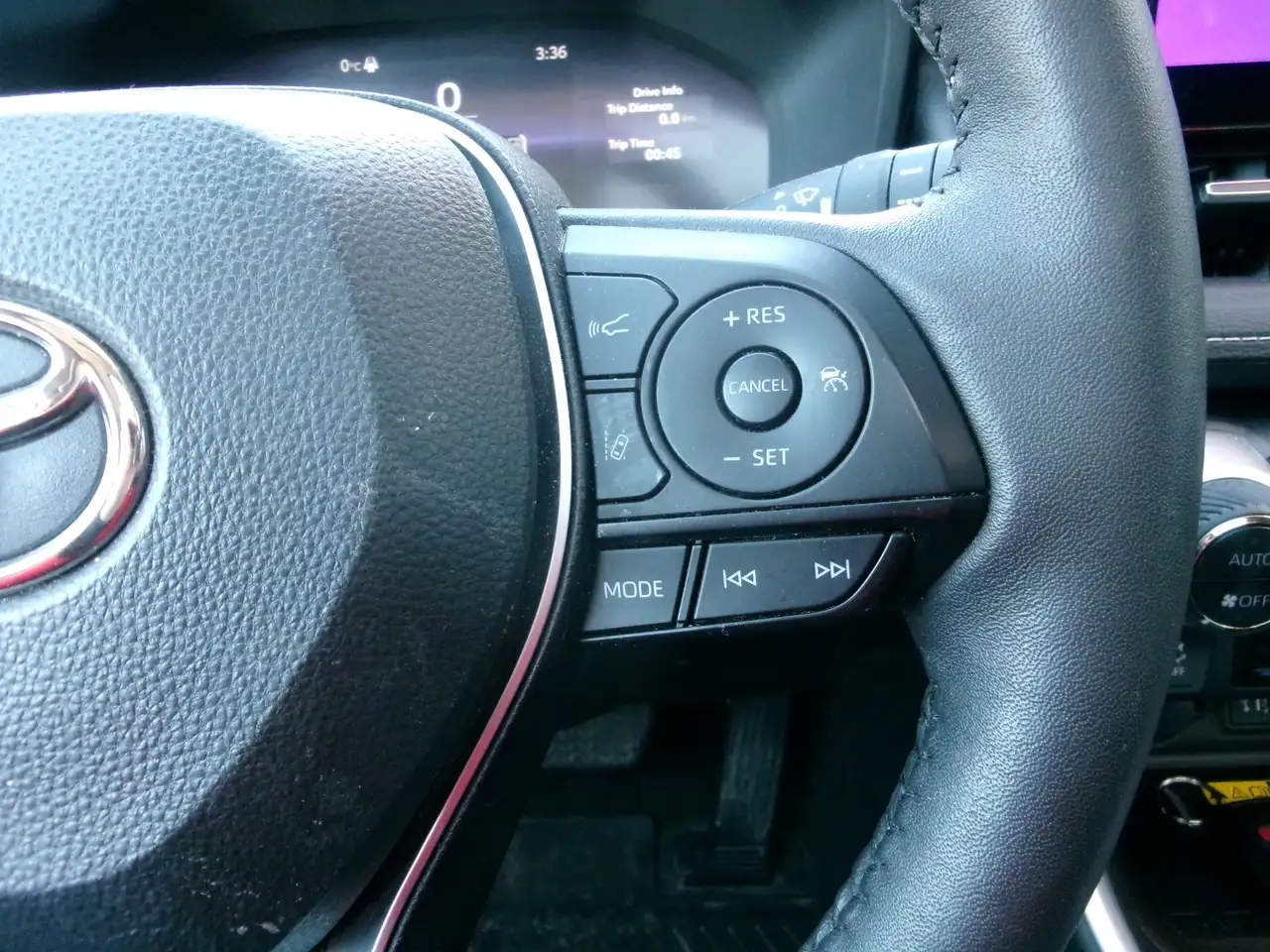 Toyota RAV 4 photo Toyota RAV 4