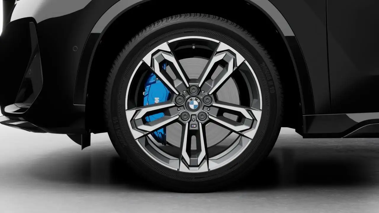 BMW X1 снимка BMW X1