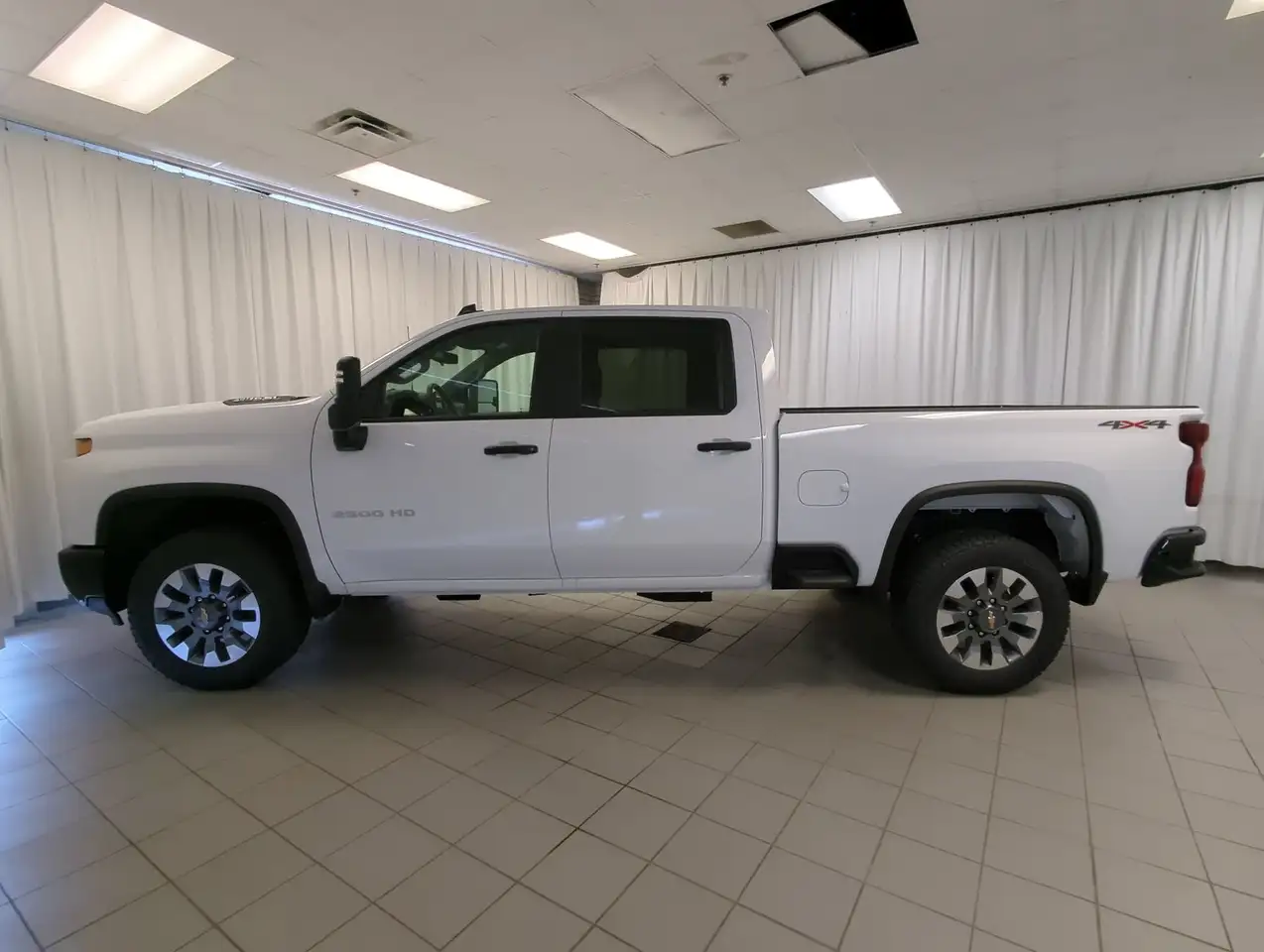 Chevrolet Silverado 2500 снимка Chevrolet Silverado 2500