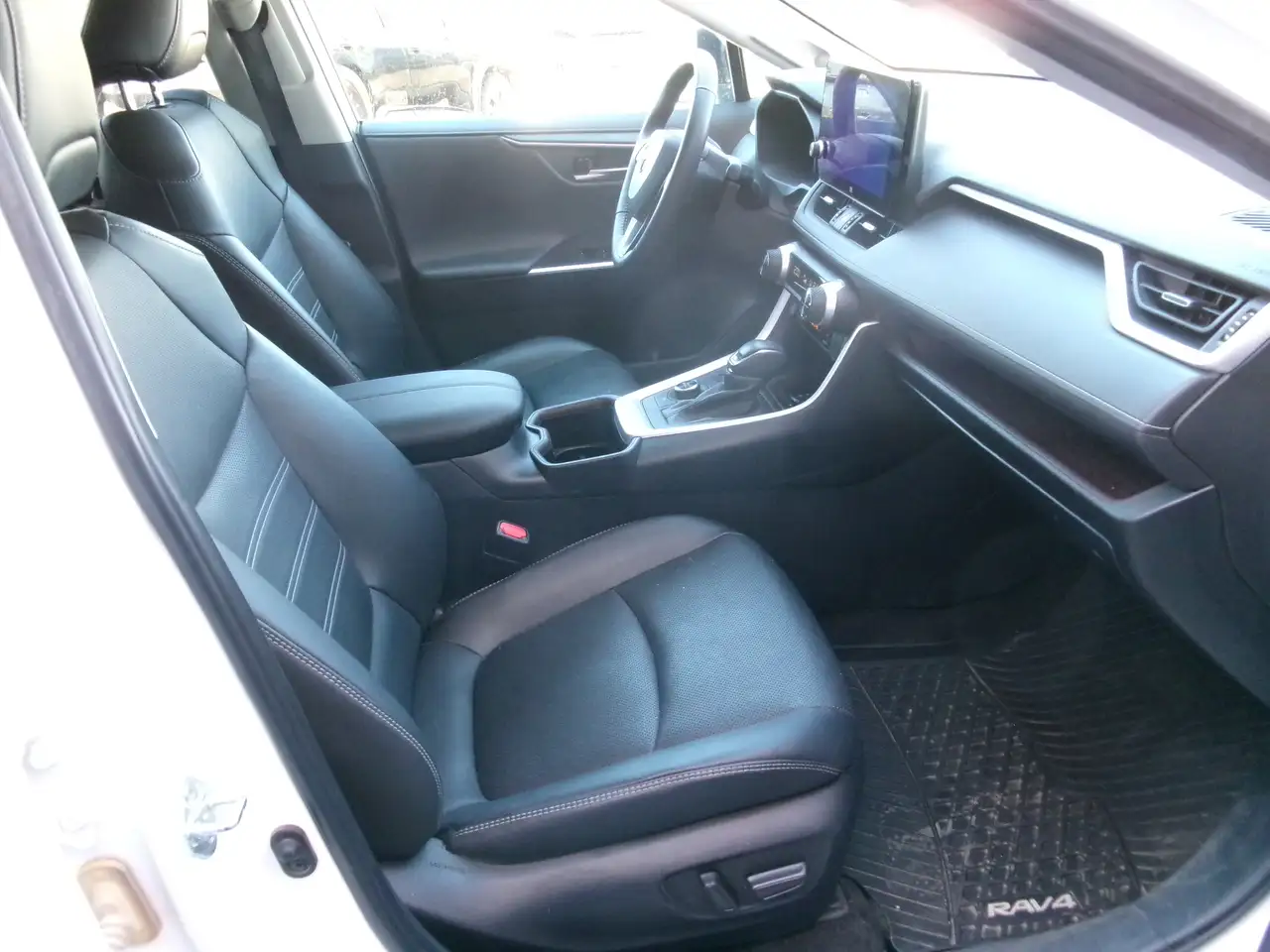 Toyota RAV 4 photo Toyota RAV 4