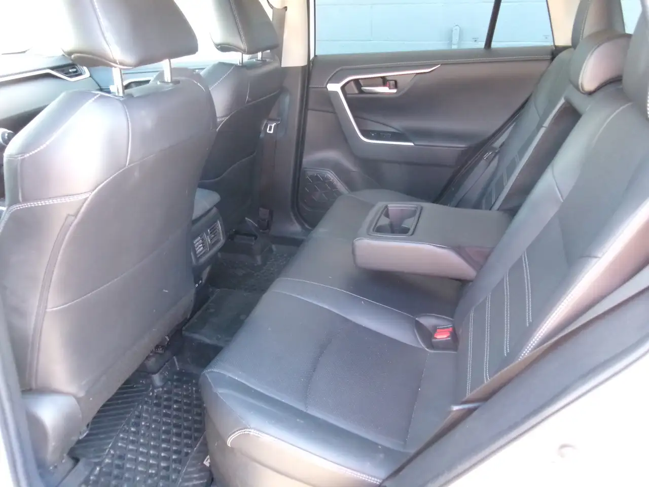 Toyota RAV 4 photo Toyota RAV 4