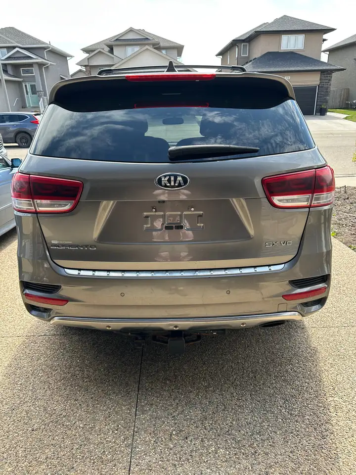 Kia Sorento photo Kia Sorento