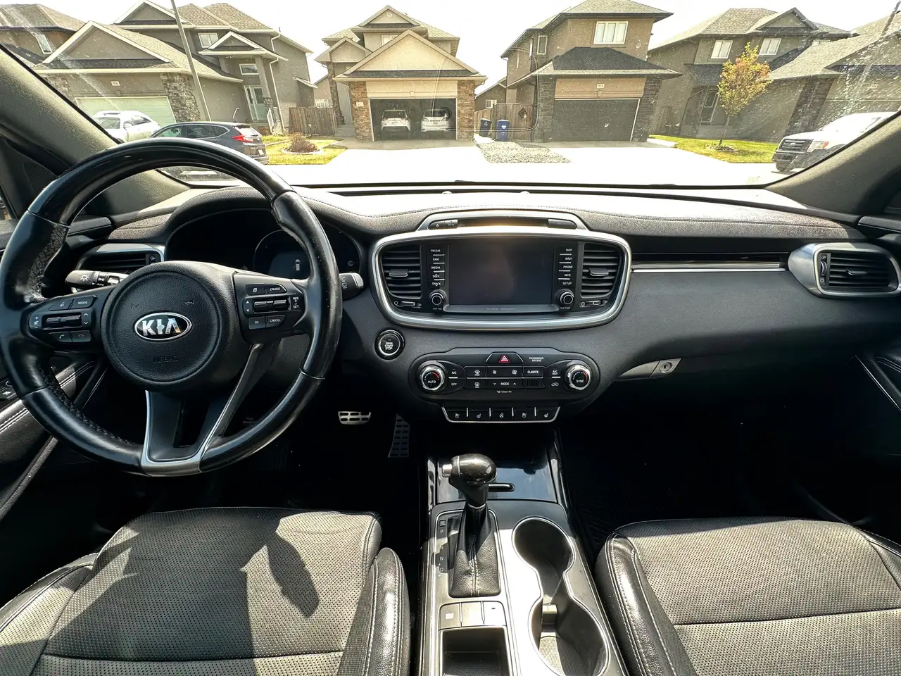 Kia Sorento photo Kia Sorento
