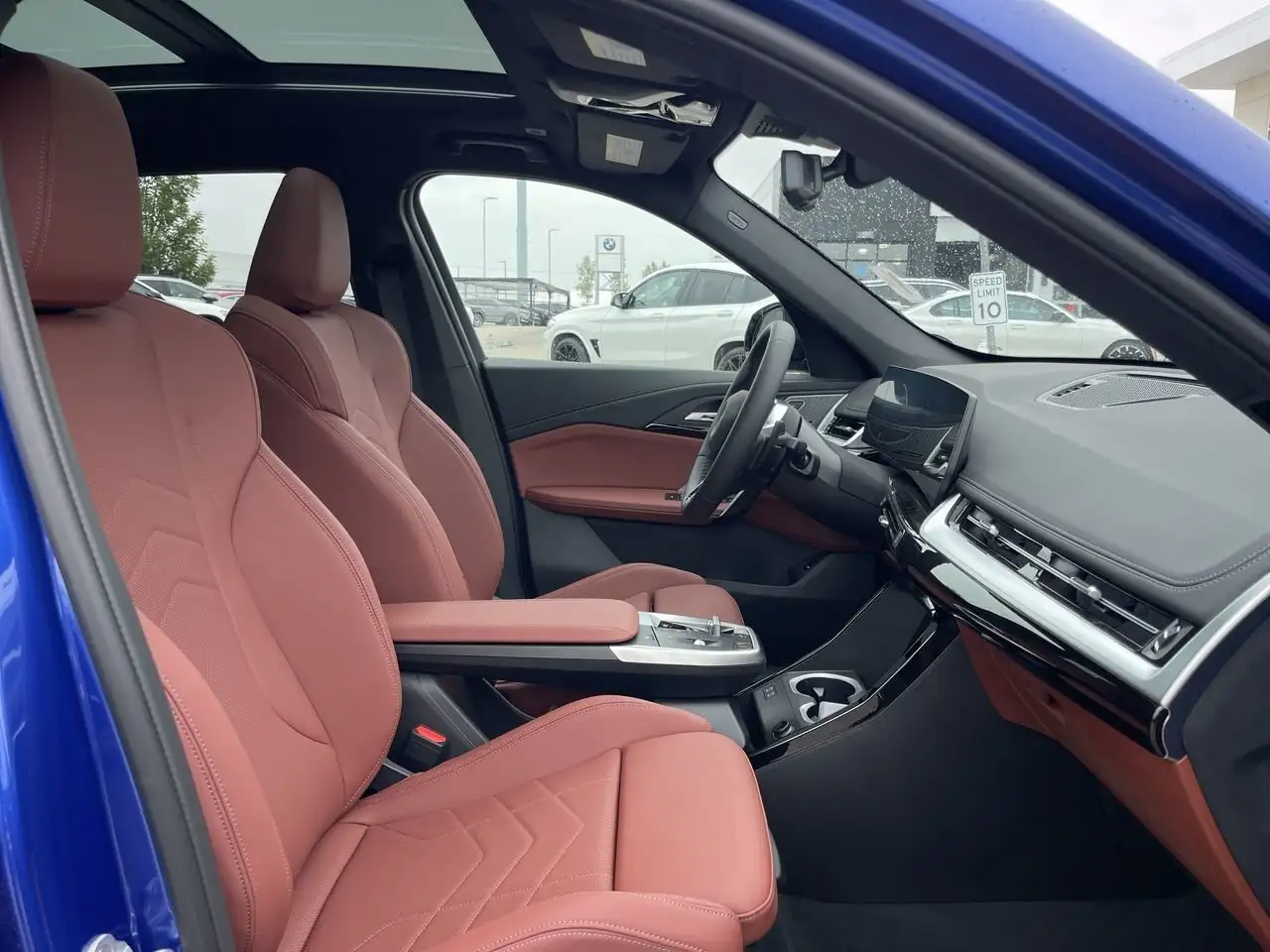 BMW X1 снимка BMW X1