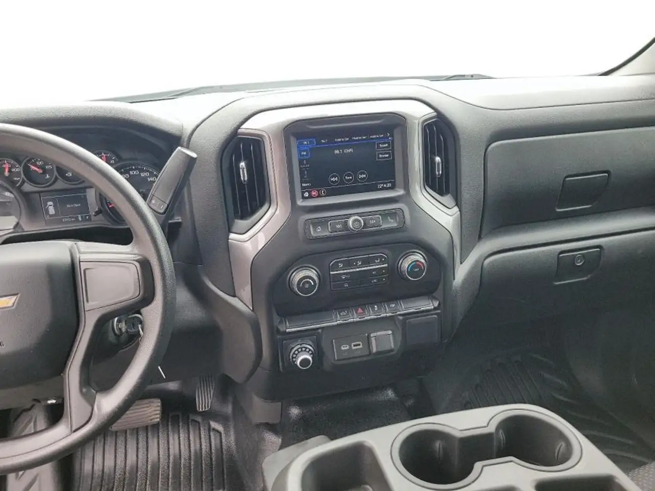 Chevrolet Silverado 1500 photo Chevrolet Silverado 1500