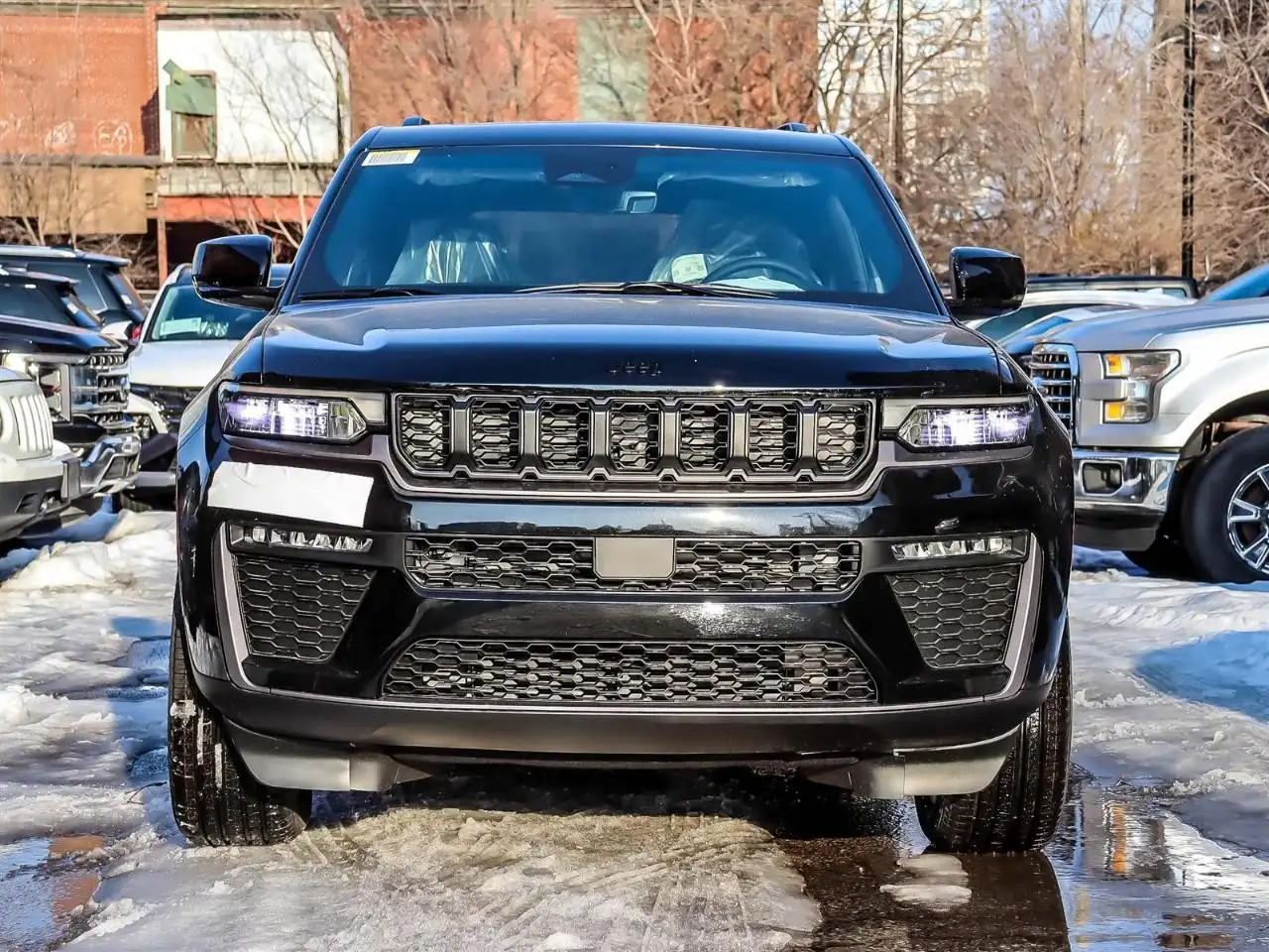 Jeep Grand Cherokee снимка Jeep Grand Cherokee