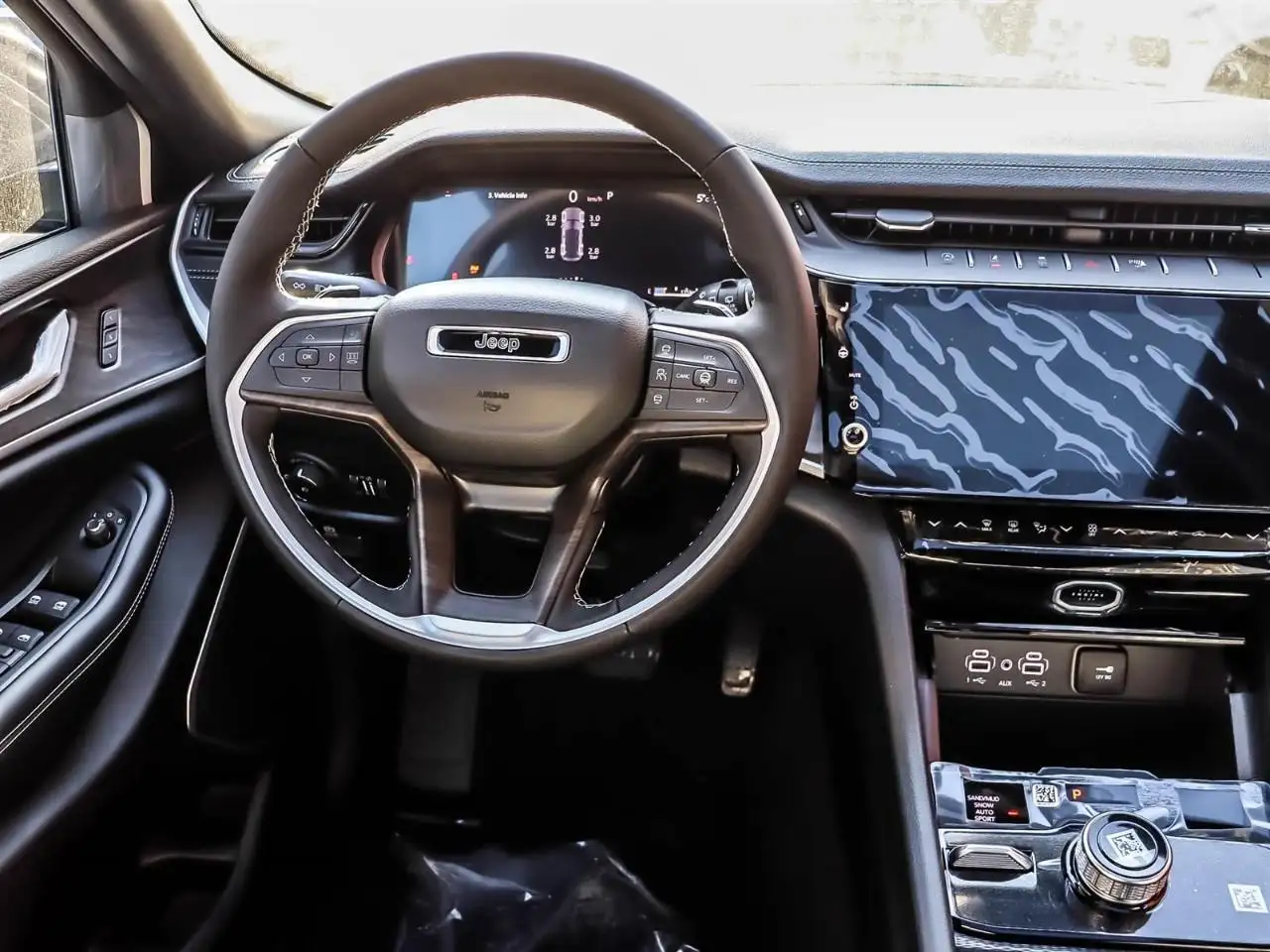 Jeep Grand Cherokee снимка Jeep Grand Cherokee