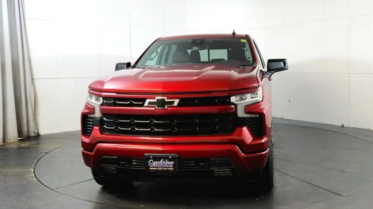 Chevrolet Silverado 1500 photo Chevrolet Silverado 1500