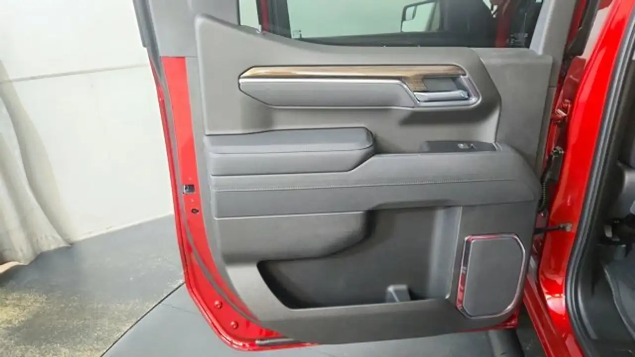 Chevrolet Silverado 1500 photo Chevrolet Silverado 1500