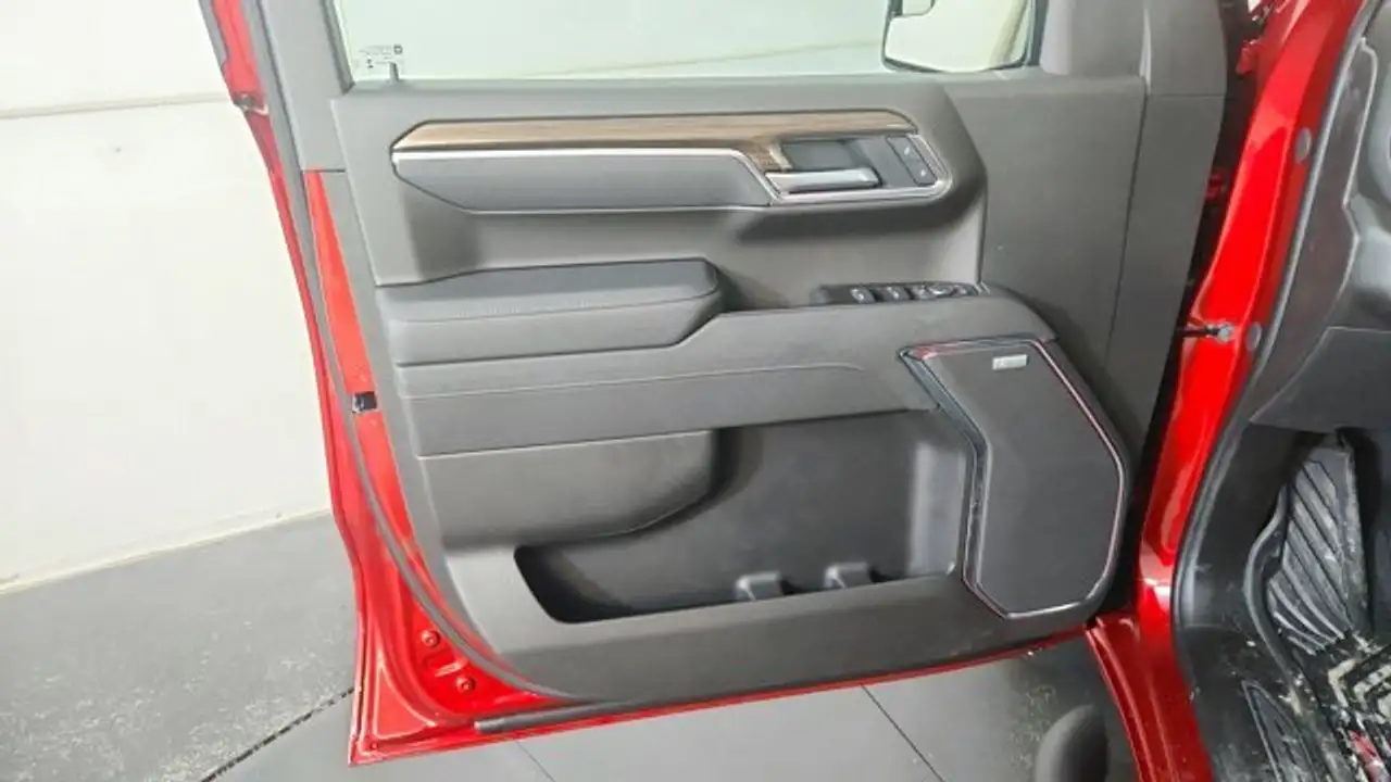 Chevrolet Silverado 1500 photo Chevrolet Silverado 1500