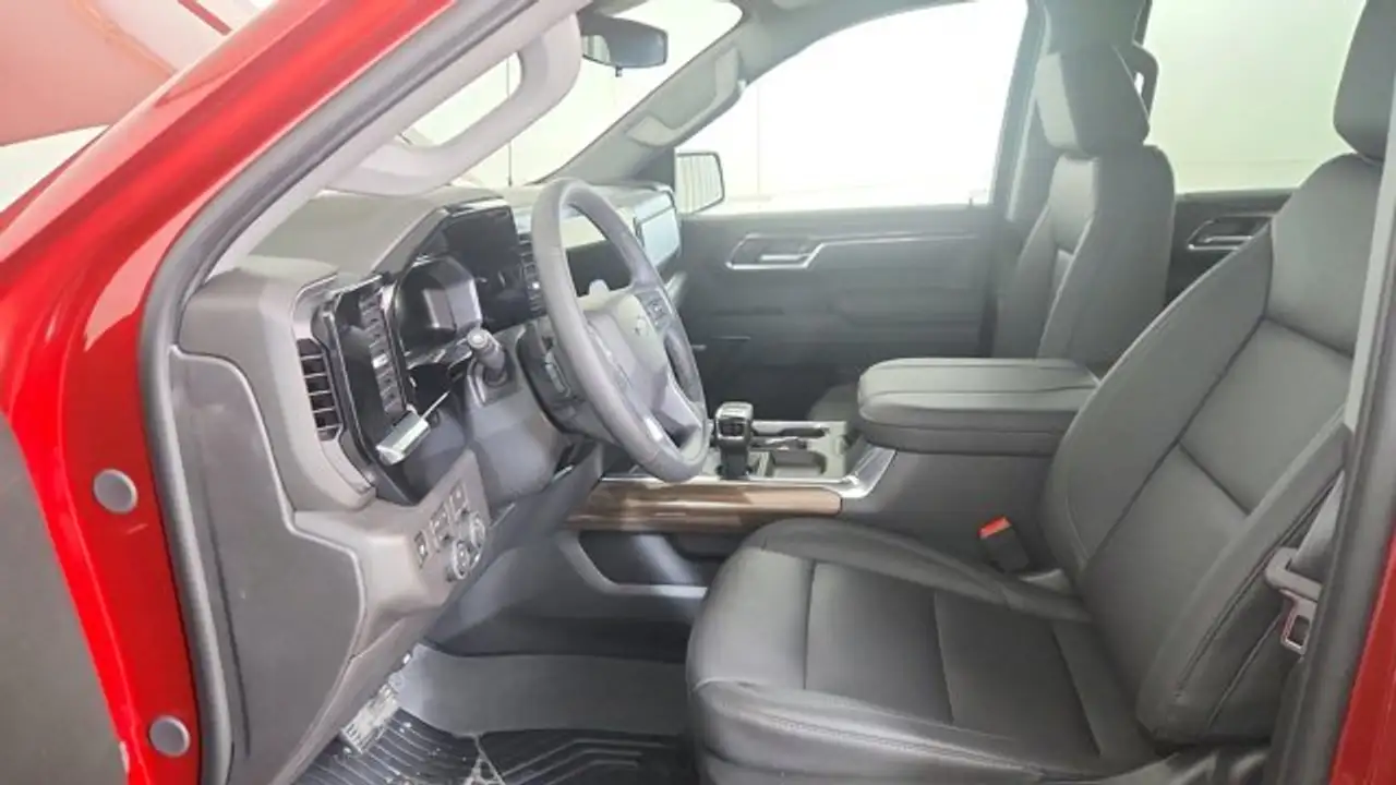 Chevrolet Silverado 1500 photo Chevrolet Silverado 1500