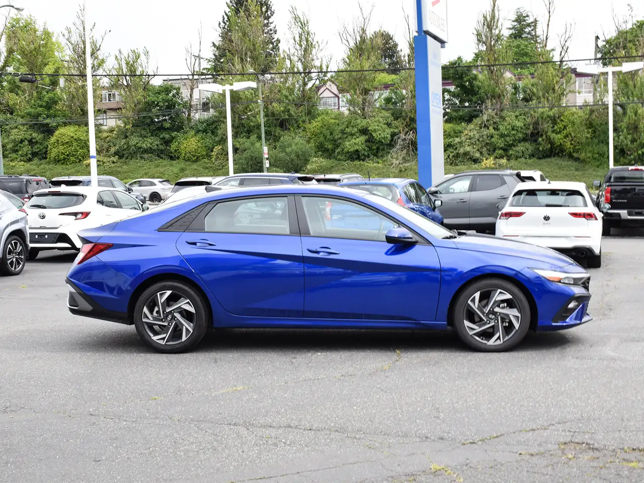 Hyundai ELANTRA снимка Hyundai ELANTRA