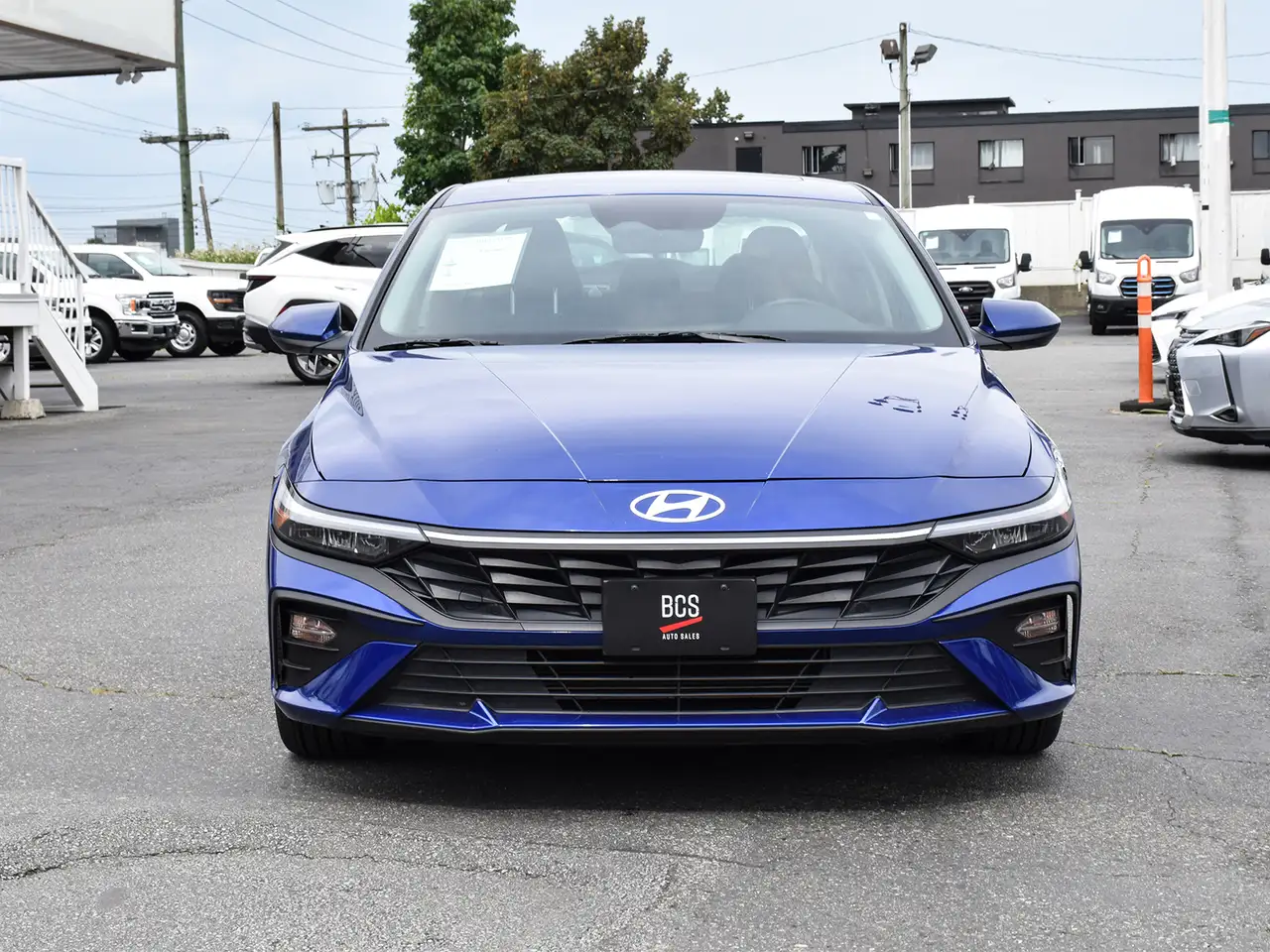 Hyundai ELANTRA снимка Hyundai ELANTRA