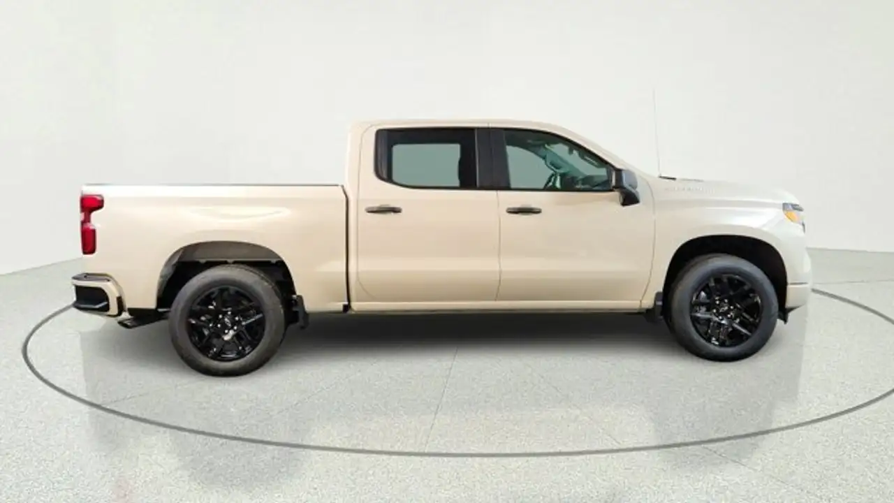 Chevrolet Silverado 1500 photo Chevrolet Silverado 1500