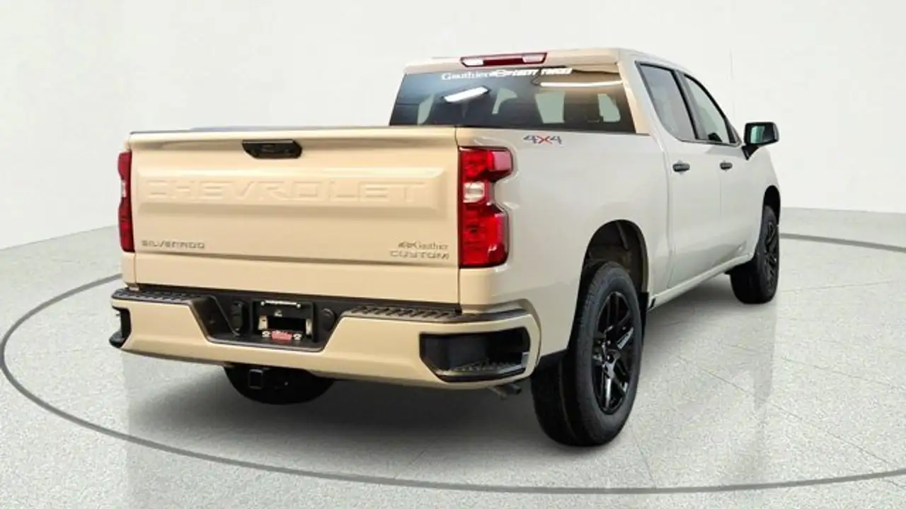 Chevrolet Silverado 1500 photo Chevrolet Silverado 1500