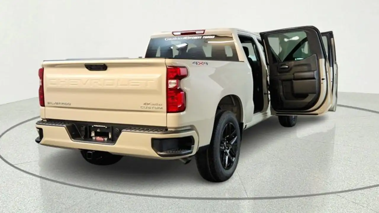 Chevrolet Silverado 1500 photo Chevrolet Silverado 1500