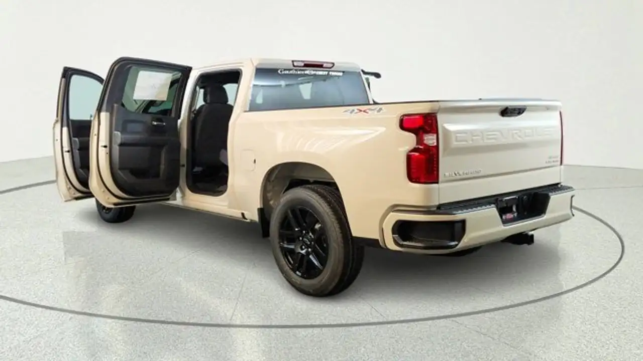 Chevrolet Silverado 1500 photo Chevrolet Silverado 1500