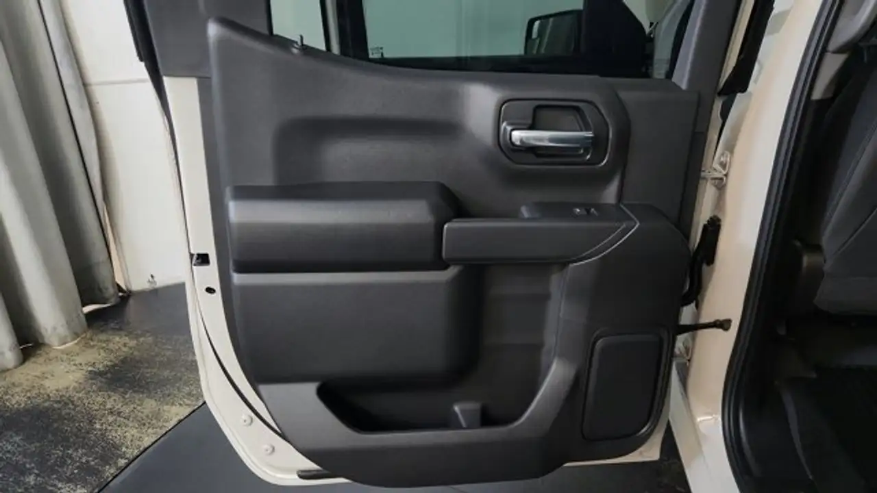 Chevrolet Silverado 1500 photo Chevrolet Silverado 1500