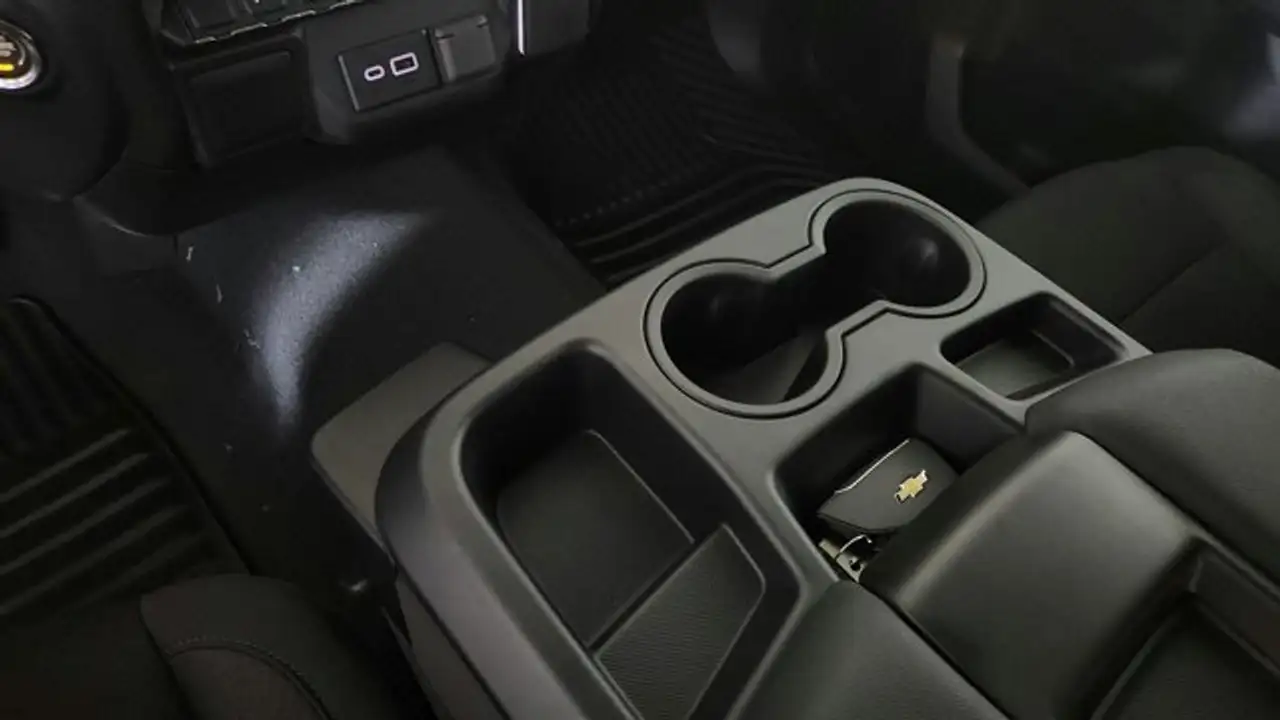 Chevrolet Silverado 1500 photo Chevrolet Silverado 1500