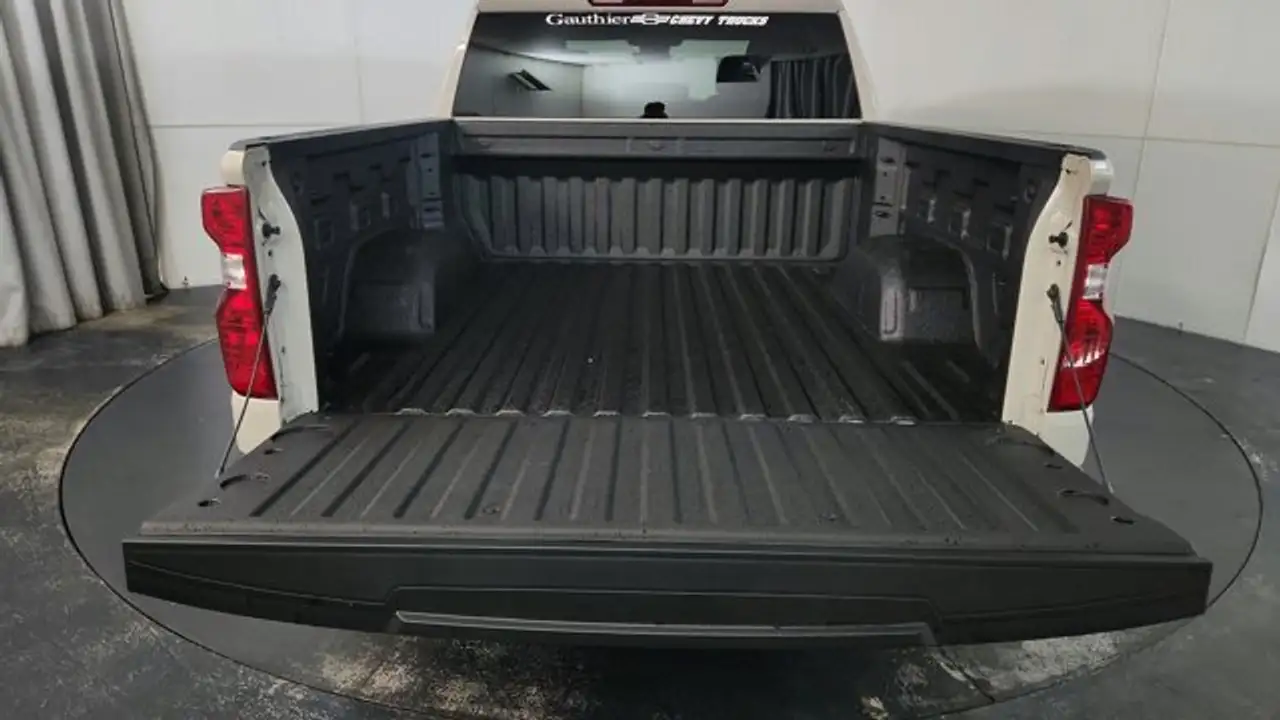 Chevrolet Silverado 1500 photo Chevrolet Silverado 1500
