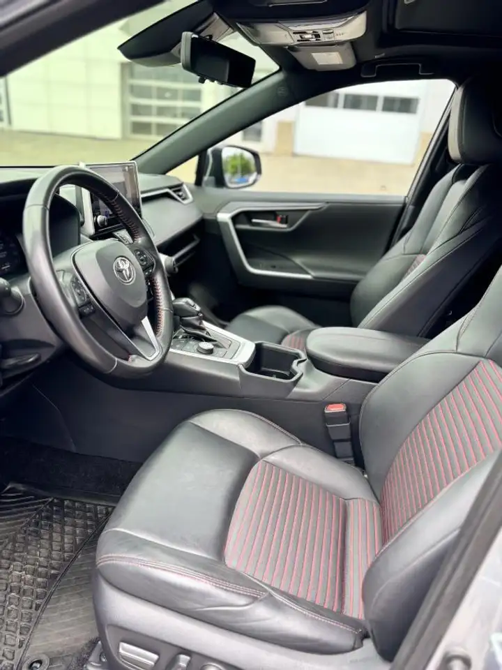 Toyota RAV 4 Prime снимка Toyota RAV 4 Prime