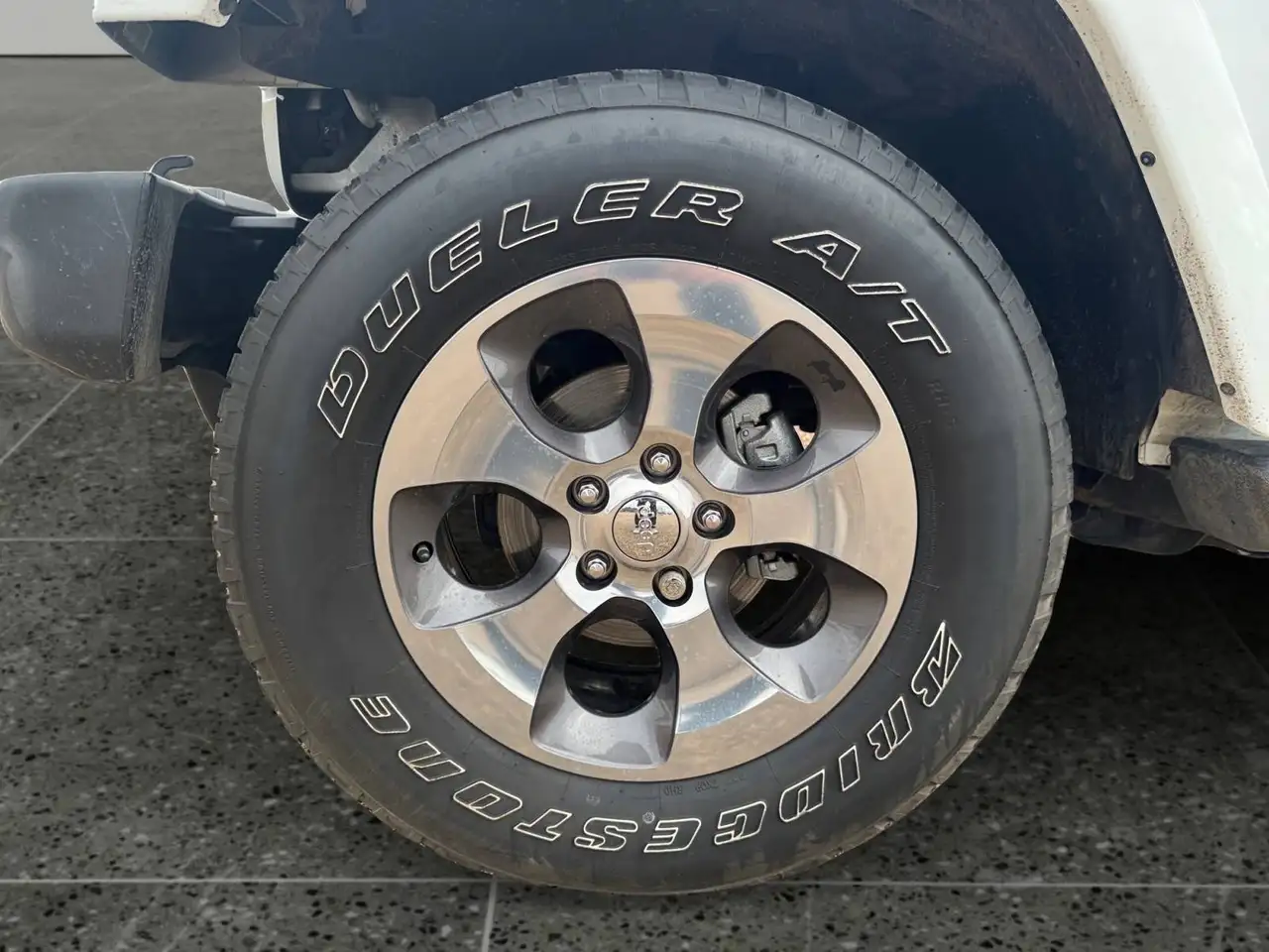 Jeep Wrangler снимка Jeep Wrangler