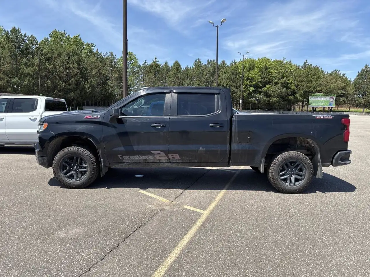 Chevrolet Silverado 1500 photo Chevrolet Silverado 1500