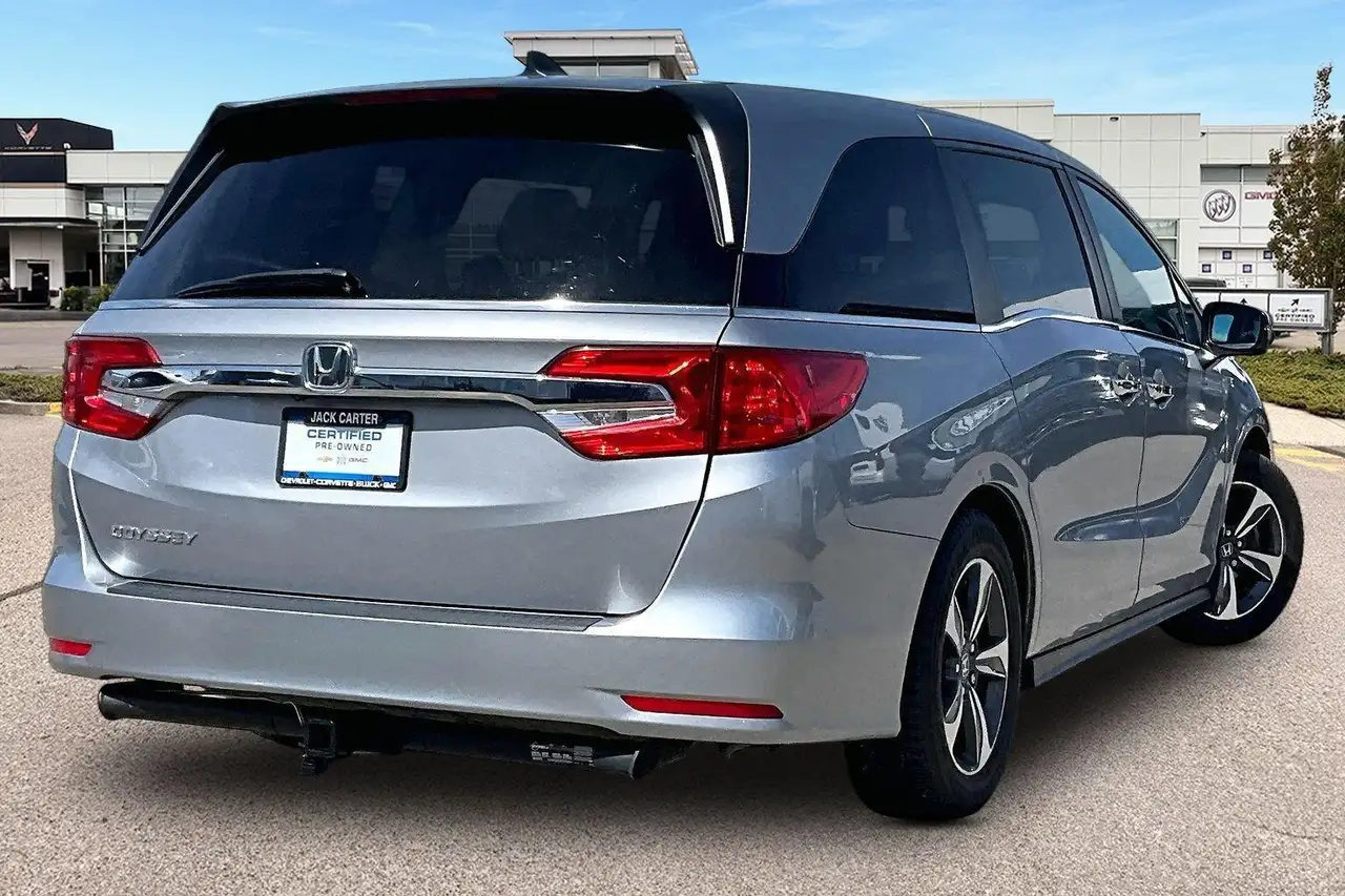 Honda Odyssey снимка Honda Odyssey