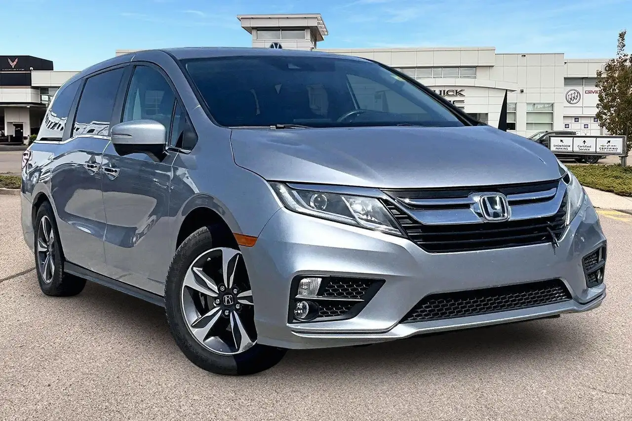 Honda Odyssey снимка Honda Odyssey