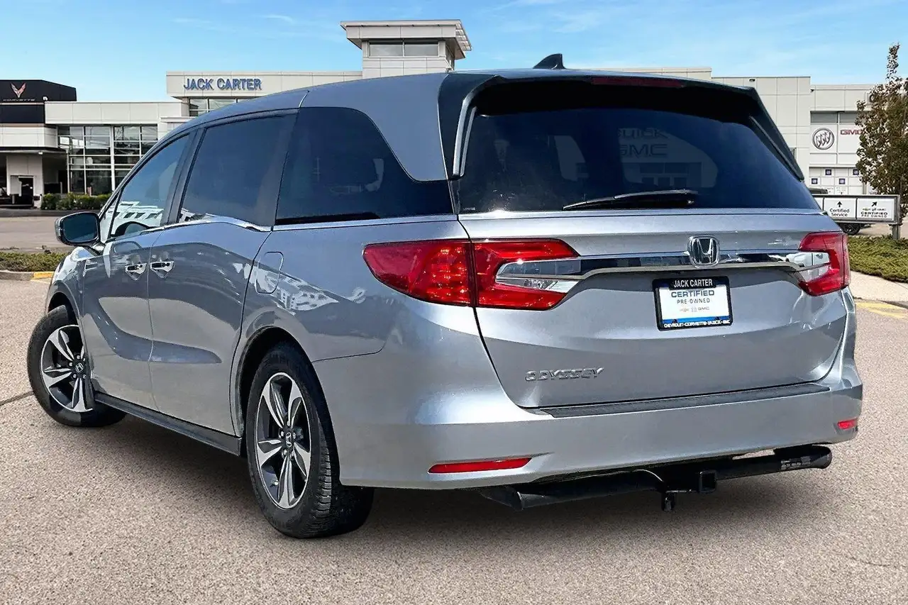 Honda Odyssey снимка Honda Odyssey
