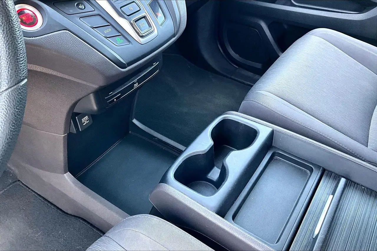 Honda Odyssey снимка Honda Odyssey