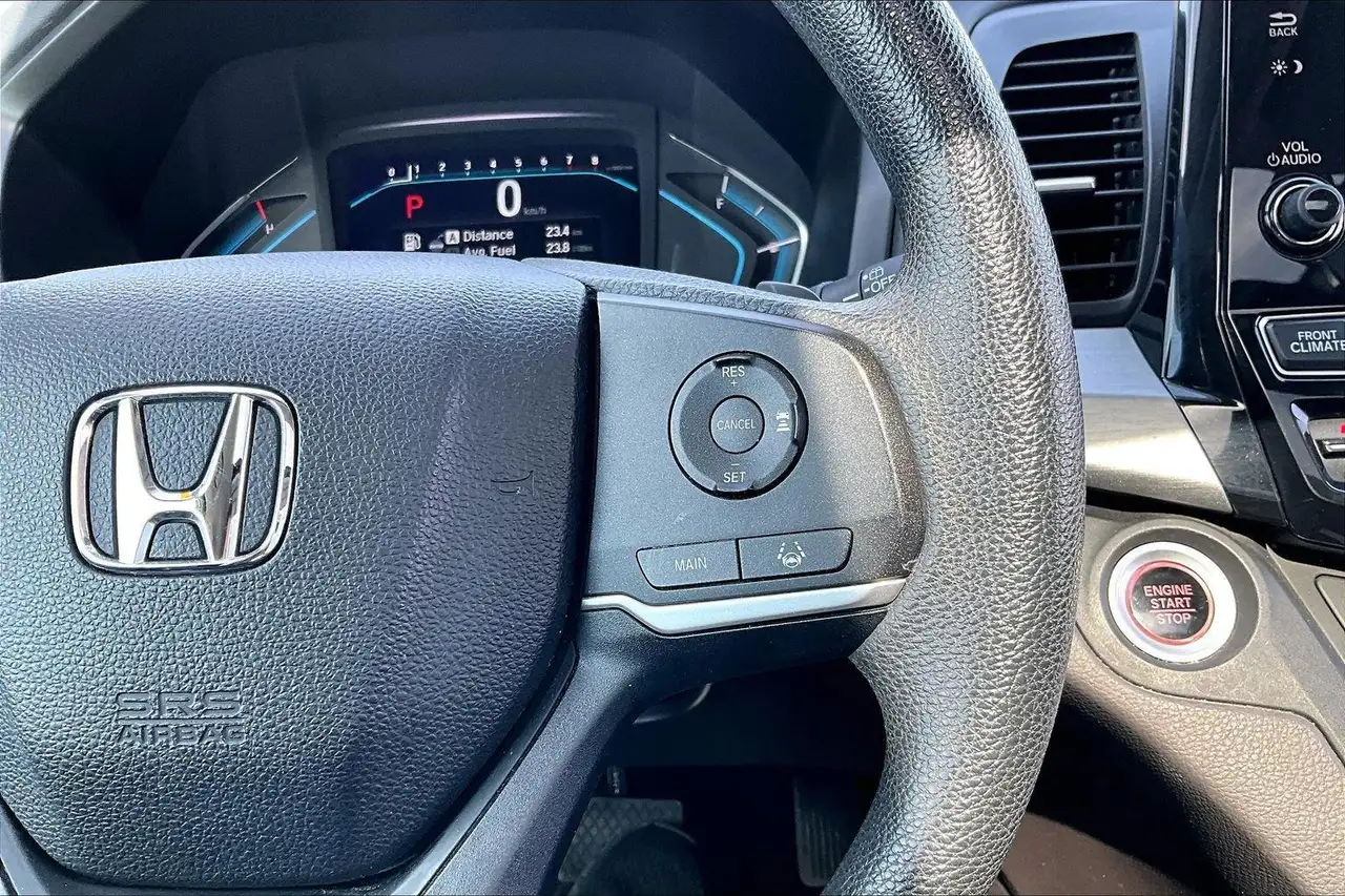 Honda Odyssey снимка Honda Odyssey