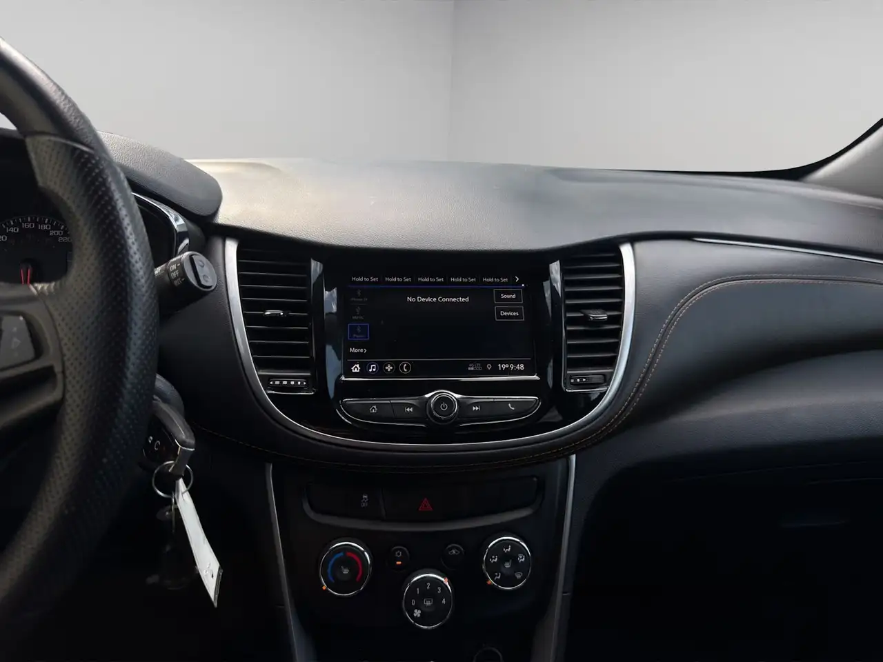 Chevrolet Trax снимка Chevrolet Trax