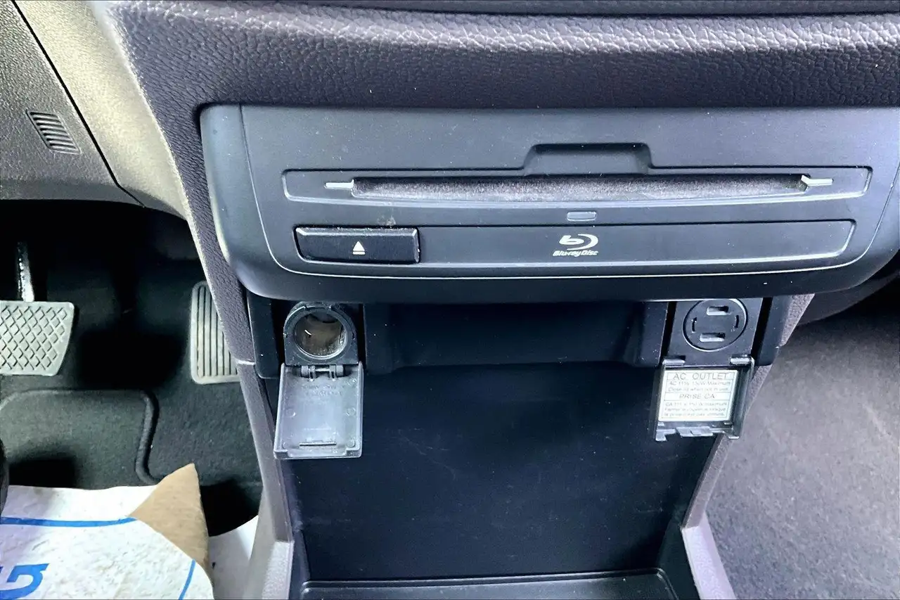 Honda Odyssey снимка Honda Odyssey