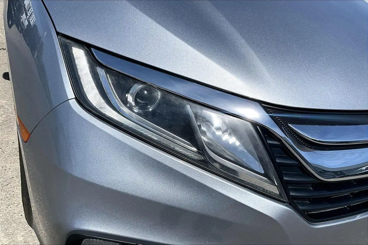 Honda Odyssey снимка Honda Odyssey