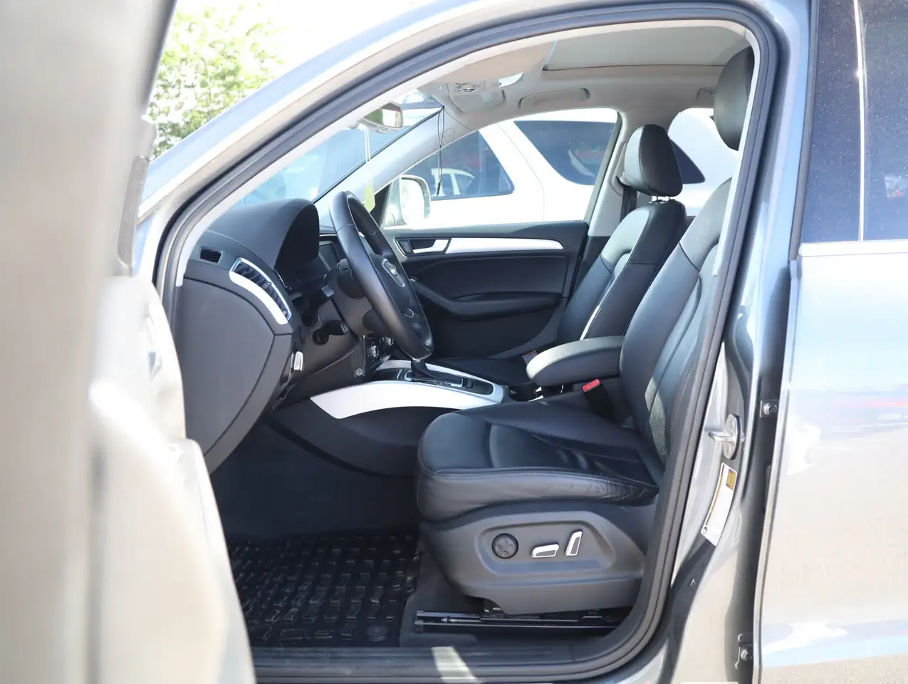 Audi Q5 photo Audi Q5