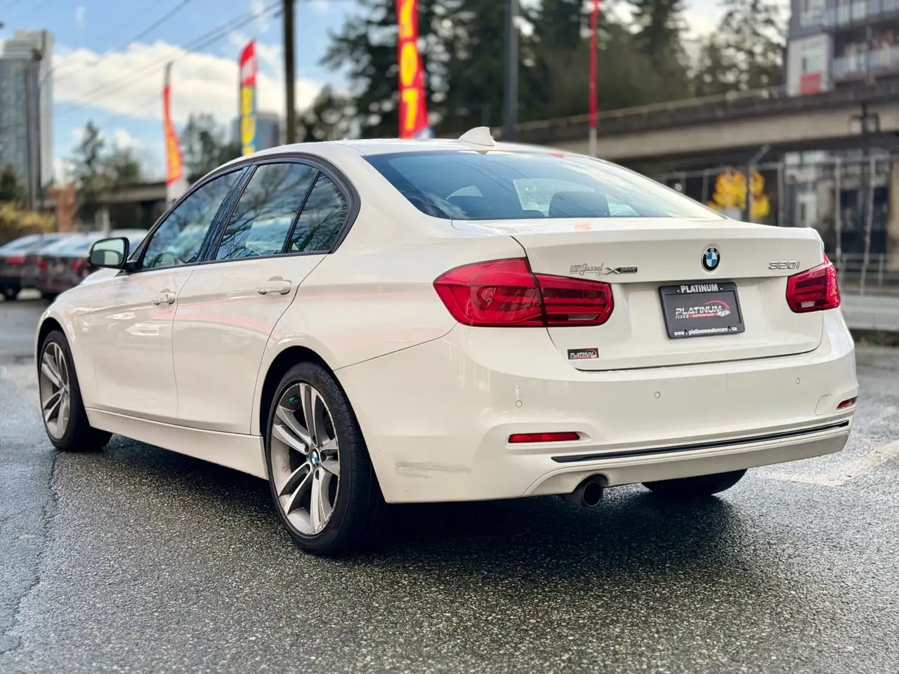 BMW 3 Series снимка BMW 3 Series