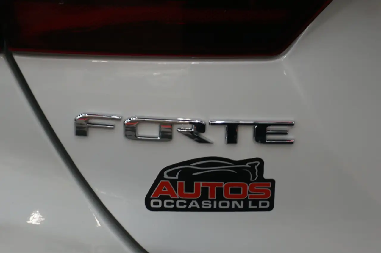 Kia Forte снимка Kia Forte