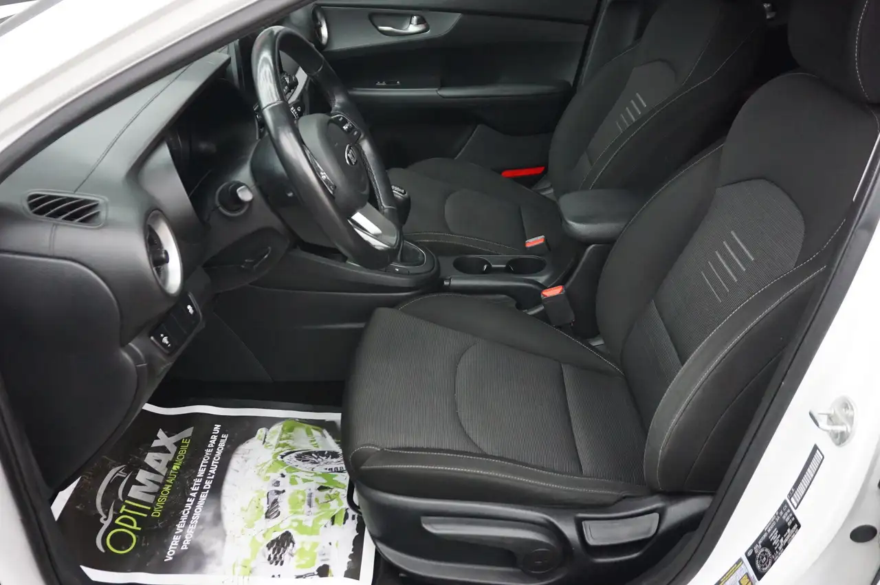 Kia Forte снимка Kia Forte