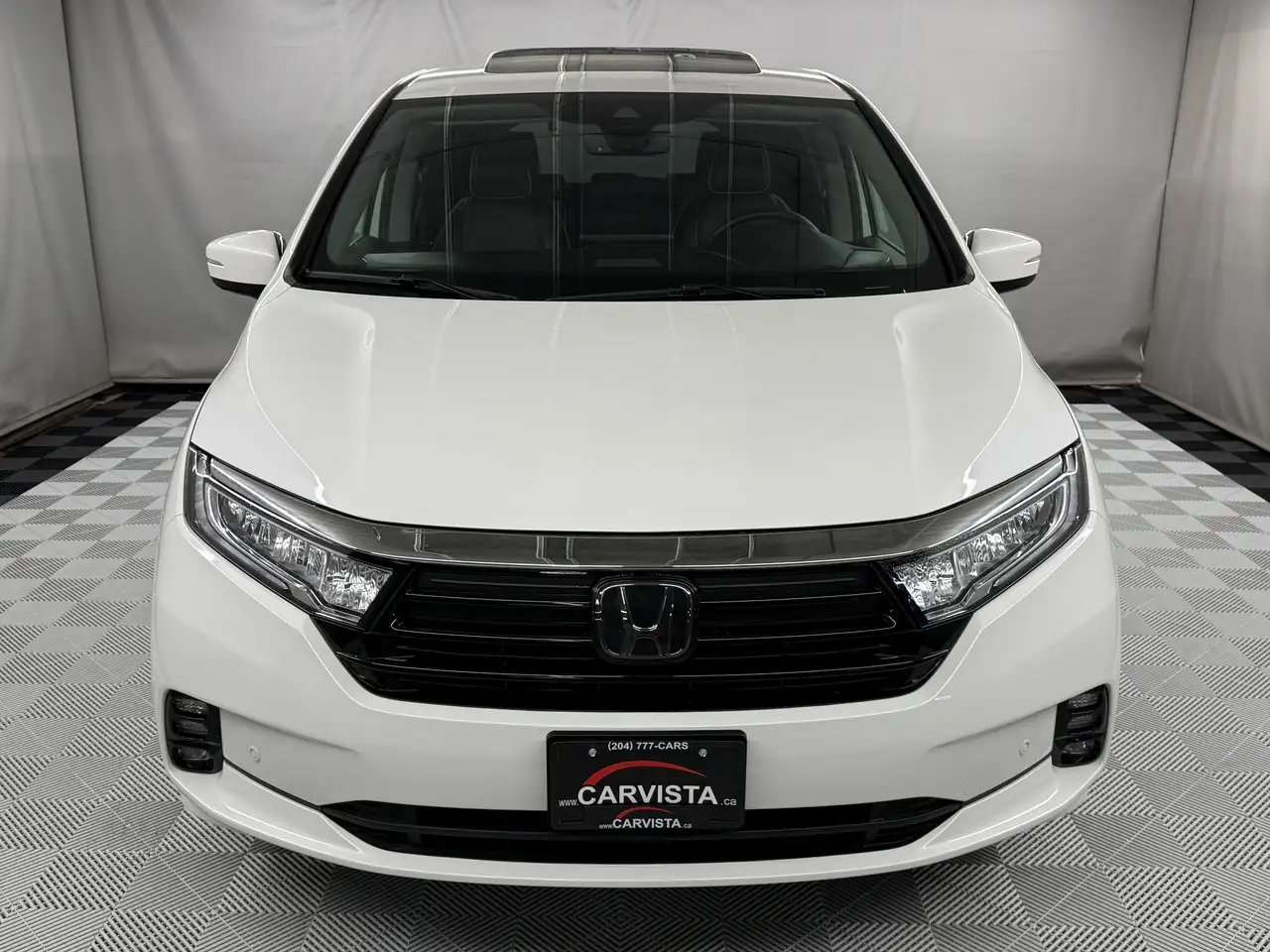 Honda Odyssey снимка Honda Odyssey