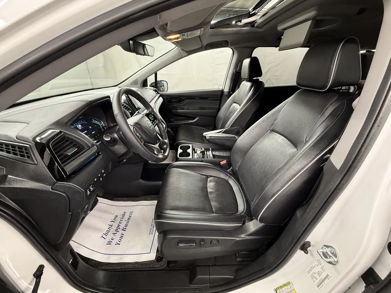 Honda Odyssey снимка Honda Odyssey