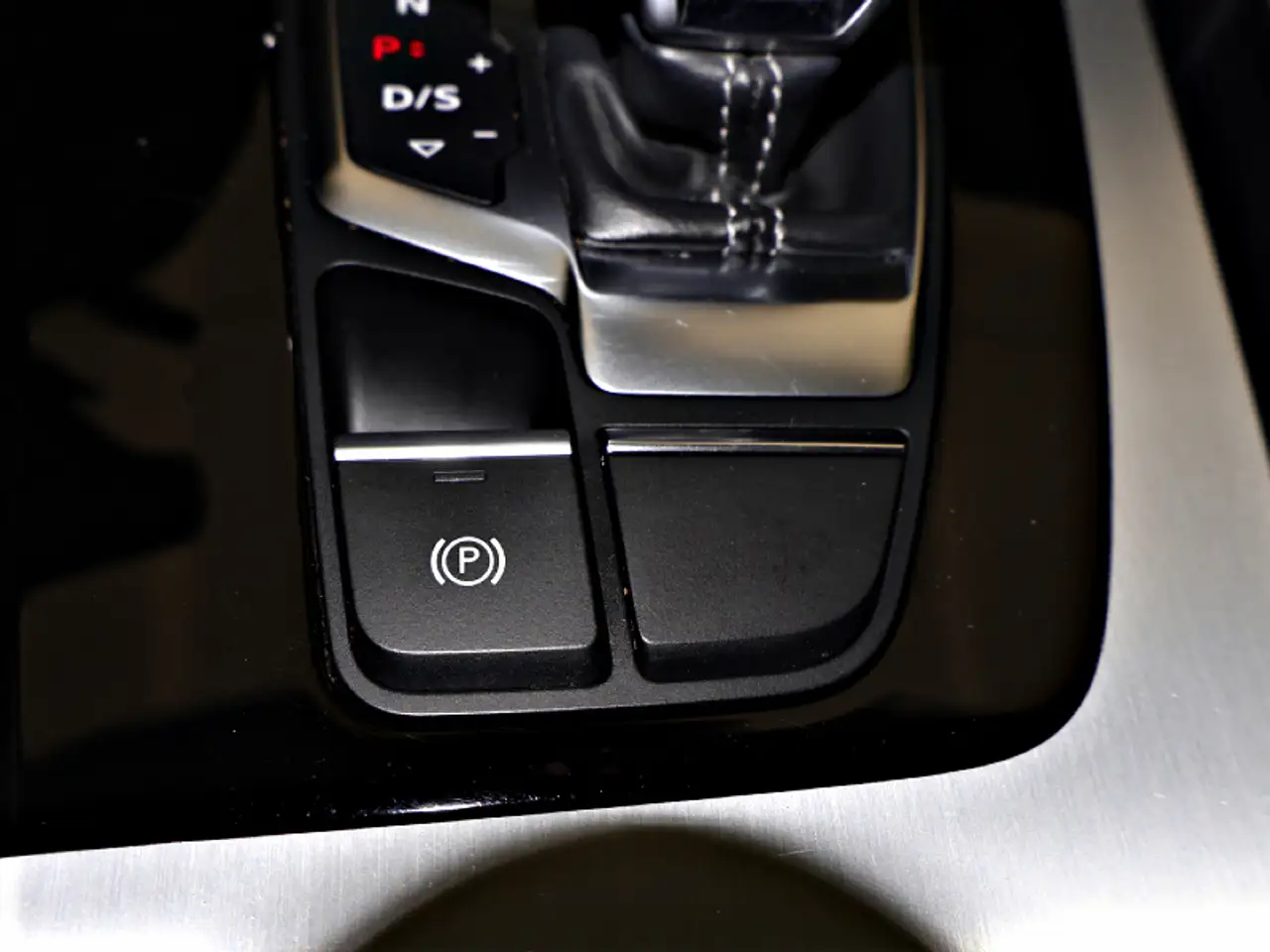 Audi Q5 photo Audi Q5