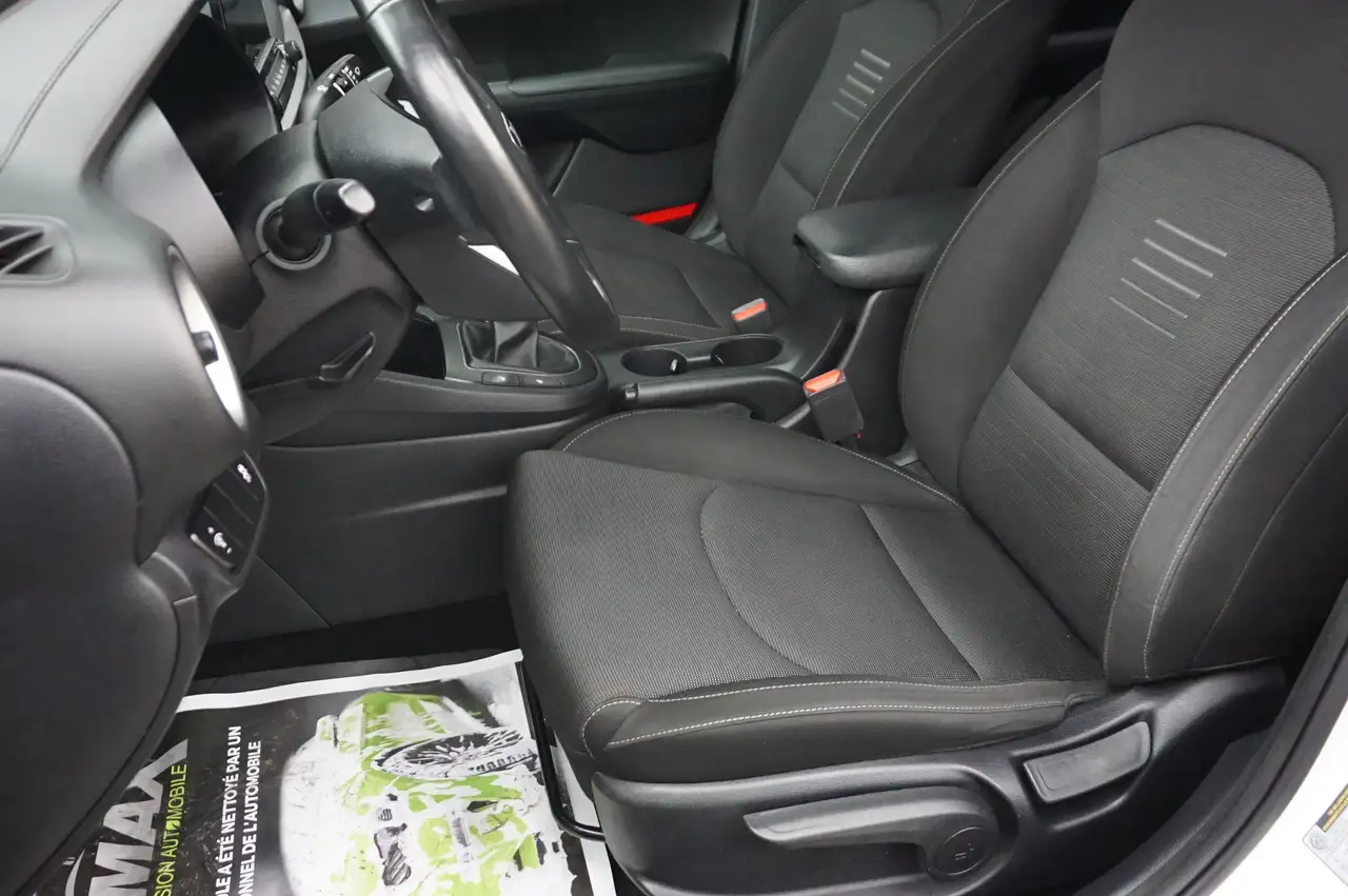 Kia Forte снимка Kia Forte