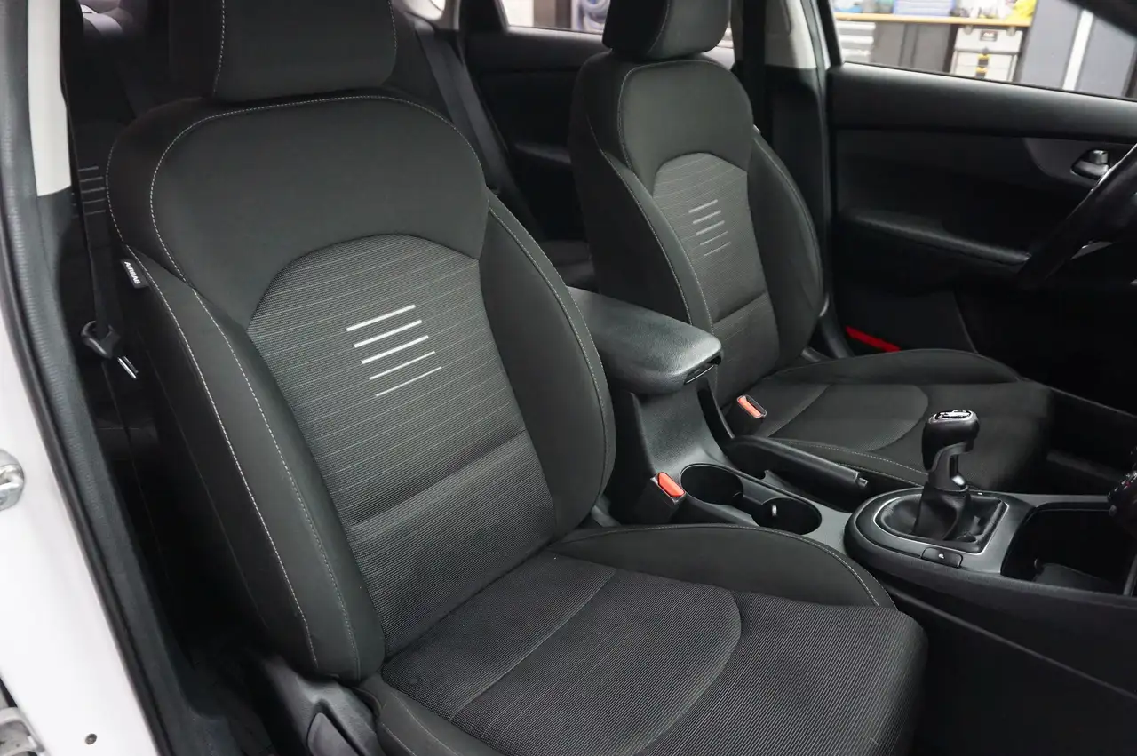 Kia Forte снимка Kia Forte