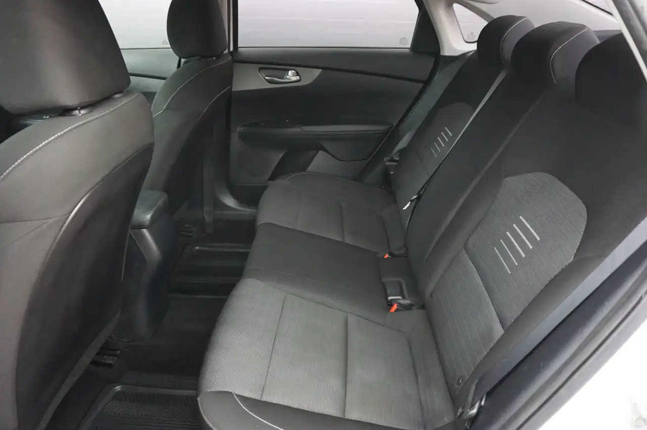 Kia Forte снимка Kia Forte