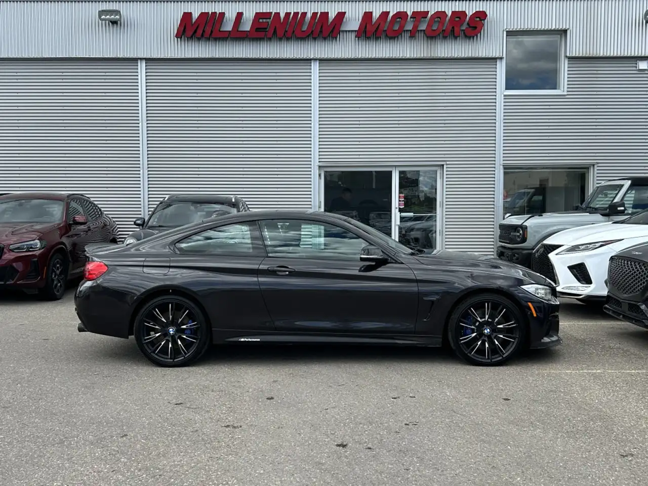 BMW 4 Series photo BMW 4 Series